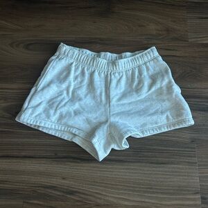 Aritzia TNA Cozy Fleece Boyfriend Sweatshorts